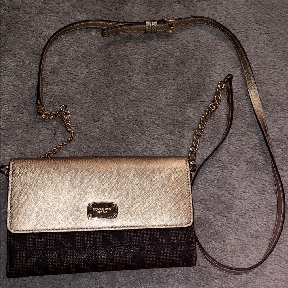 Small Michael Kors crossbody